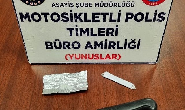 Kütahya'da Yunus Timleri bir kişinin üzerinde uyuşturucu madde ele geçirdi