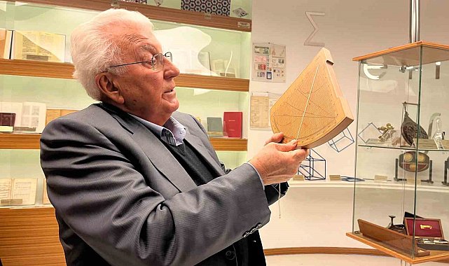 Latin harfleriyle yapılan ilk rubu tahtası Eskişehir&#039;de sergileniyor