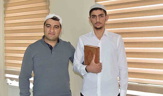 Lise öğrencisi 2 ayda hafız oldu