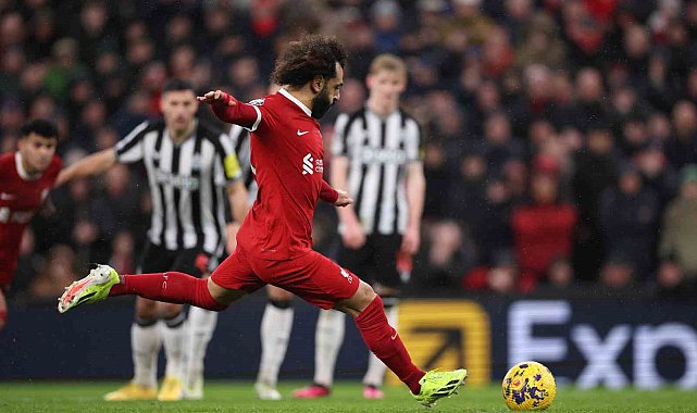 Liverpool, Newcastle'ı 4 golle geçerek liderliğini sürdürdü
