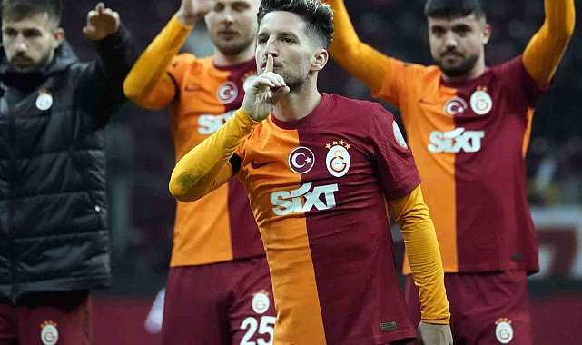 Maç sonu 3'lüsü Dries Mertens'ten