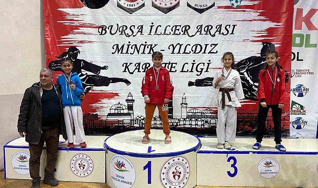 Manyaslı karatecilere yıldızlar liginden 7 madalya