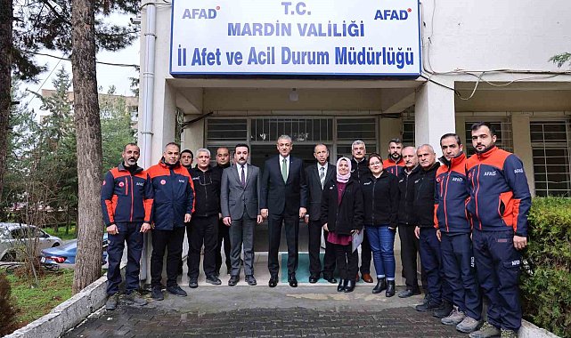 Mardin Valisi Tuncay Akkoyun, AFAD İl Müdürlüğünde incelemelerde bulundu