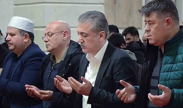 Mardin'de şehitler için sabah namazı sonrası dua programı