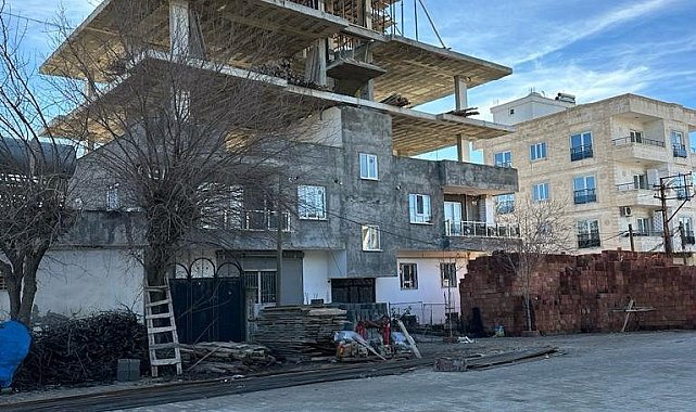 Mardin'de yıkılan duvarın altında kalan kişi hayatını kaybetti