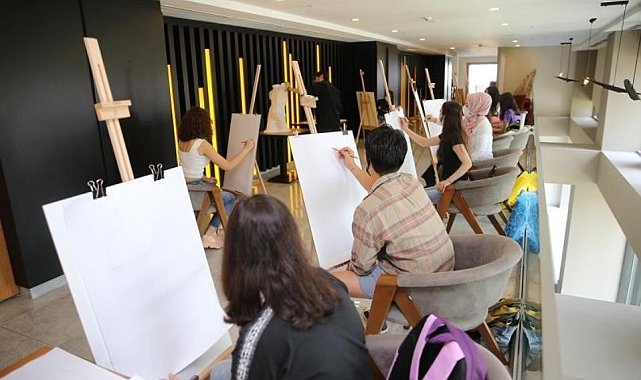 Merkeefendi'de akademik resim kursu kayıtları başladı