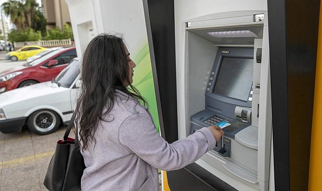 Mersin'de öğrenim yardımlarının 2. taksiti yatırıldı