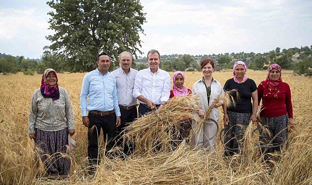 Mersin'de üreticinin yüzü Büyükşehir Belediyesi destekleriyle güldü
