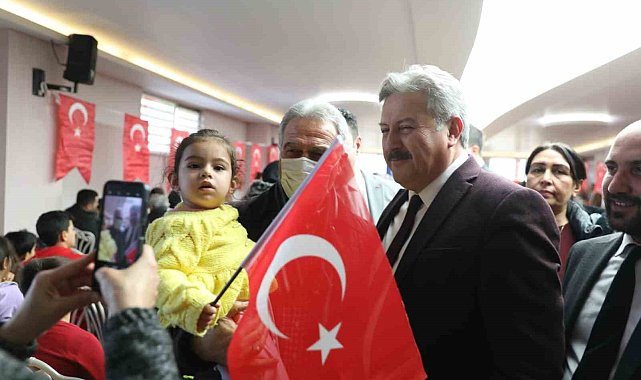 Minikler, Melikgazi'nin karne şenliğinde doyasıya eğlendi