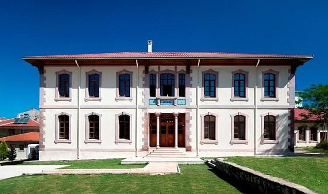 Muhtarlar yeni hizmet binasında