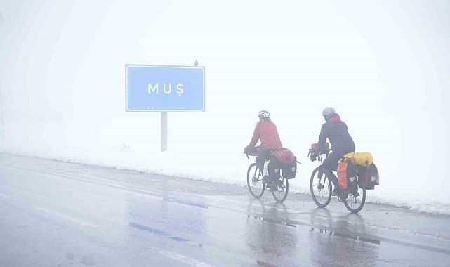 Mülteci çocuklar için pedal çeviren gönüllülere Muş'ta sıcak karşılama