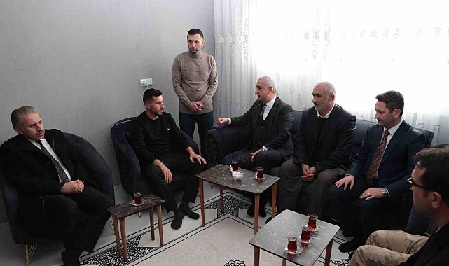 Muş Valisi Çakır hain saldırıda yaralanan askerleri ziyaret etti