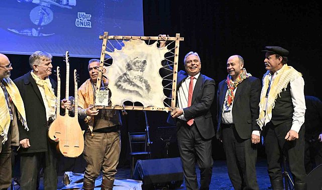 Mutfak atölyesinde keşkek dövdüler