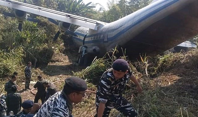 Myanmar askeri uçağı pistten çıktı: 8 yaralı