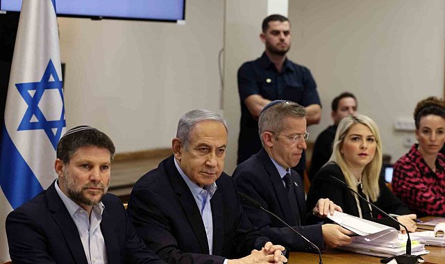 Netanyahu, kabine üyelerinin ve üst düzey yetkililerin yalan makinesine sokulmasını istiyor