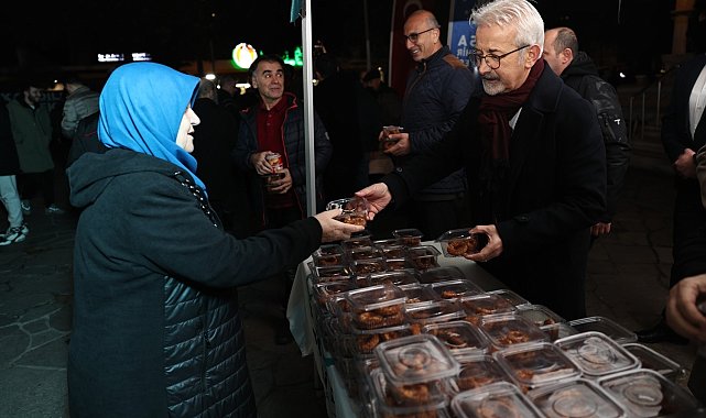 Nilüfer Belediyesi'nden kandil simidi ikramı