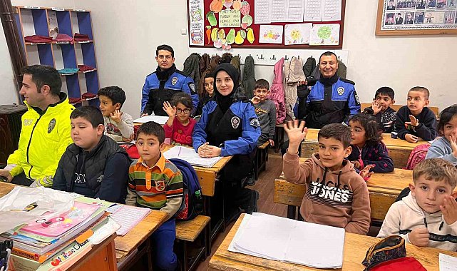 Öğrencilere trafik eğitimi verildi