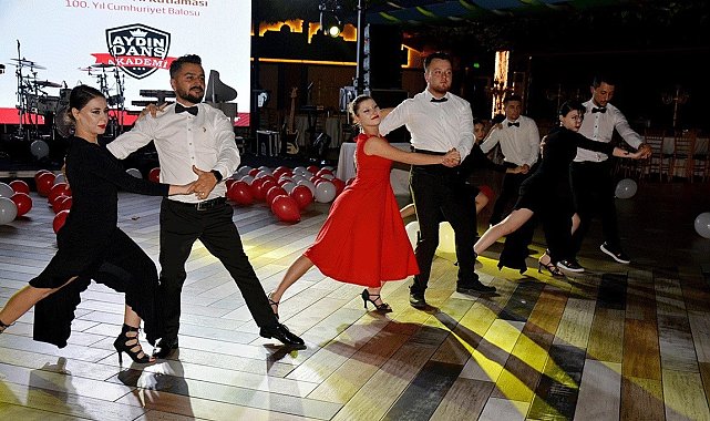 OKT Traıler, yeni yıla Cumhuriyet'in 100.Yıl coşkusuyla girdi