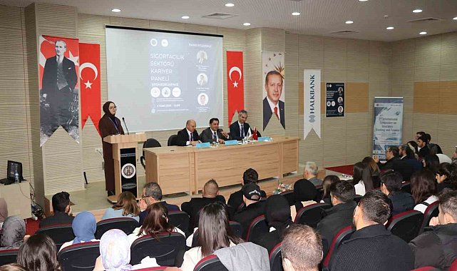 Oltu'da bankacılık bölümü öğrencilerine sigortacılık anlatıldı