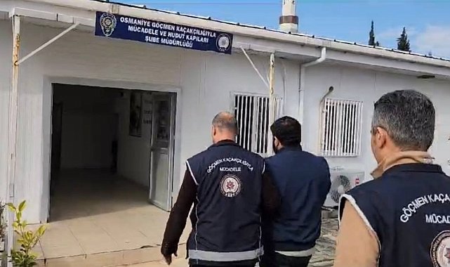 Osmaniye&#039;de 3 kaçak göçmen yakalandı 2 organizatör tutuklandı