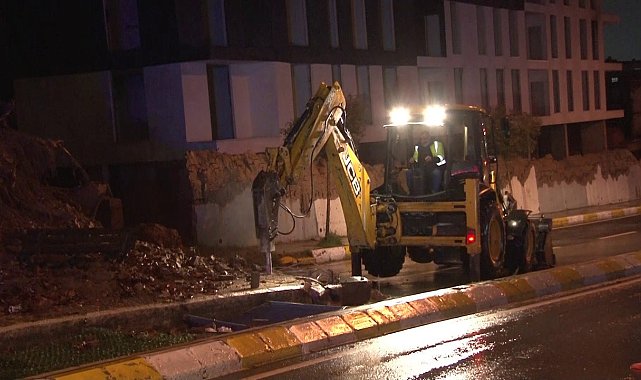 Pendik'te aşırı yağış nedeniyle istinat duvarı çöktü