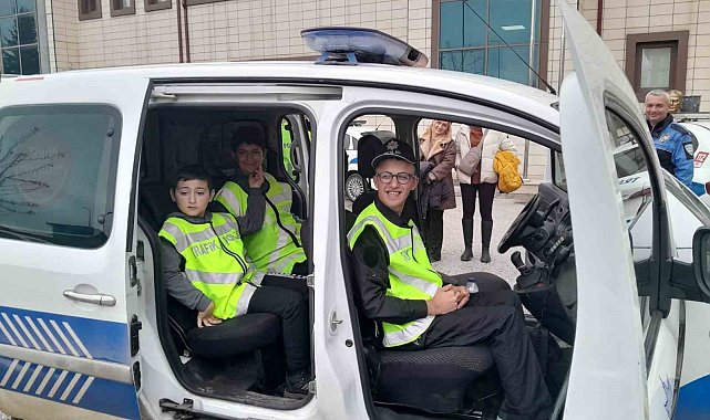 Polis hayali olan özel öğrencileri ağırladılar