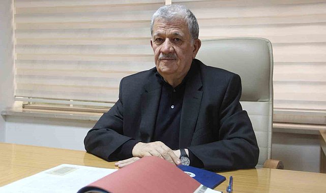 "120 bin kelimeye sahip Türkçeyi 5-10 kelimeye indiriyorlar"