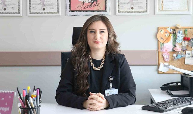 "Deprem, fiziki yıkımın yanı sıra psikolojik yıkıma sebep oluyor"