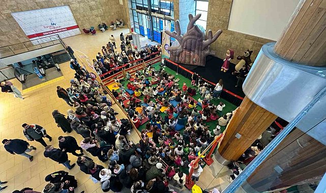 "Maşa" ile "Mişka" çocuklarla buluşuyor