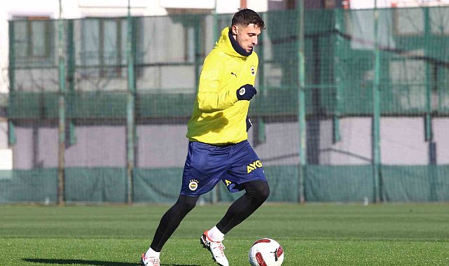 Rade Krunic ilk antrenmanına çıktı