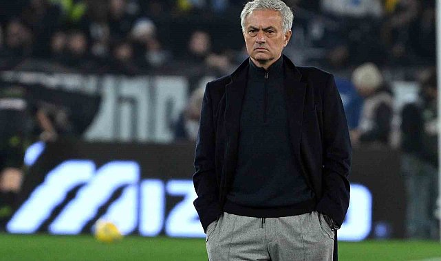 Roma'da Jose Mourinho dönemi sona erdi