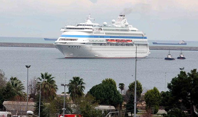 Ruslar Samsun&#039;u çok sevdi: Kruvaziyer gemi 6. kez Samsun&#039;da