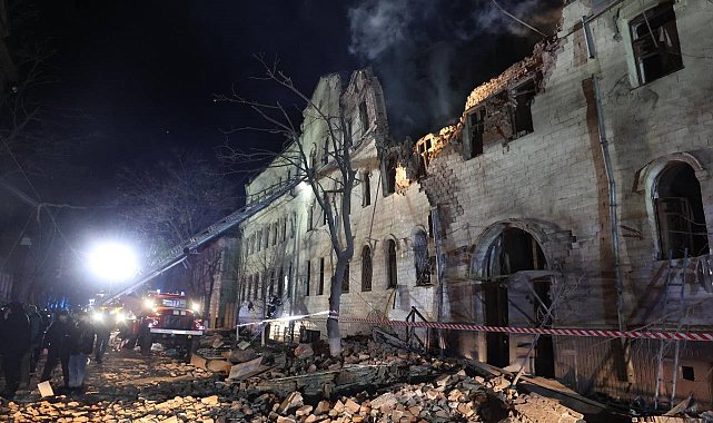 Rusya Harkov'da yerleşim bölgesini vurdu: 17 yaralı