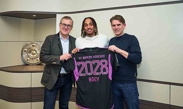 Sacha Boey resmen Bayern Münih'te