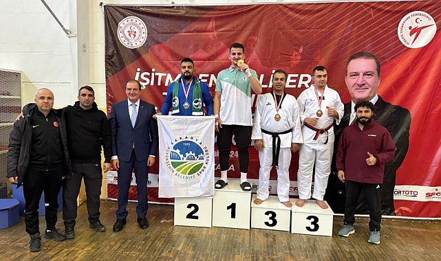 Sakarya Büyükşehir sporcusundan gümüş madalya