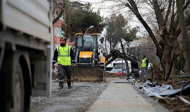 Sakarya'nın kalbindeki en eski cadde, yeni yaşam alanına dönüşüyor