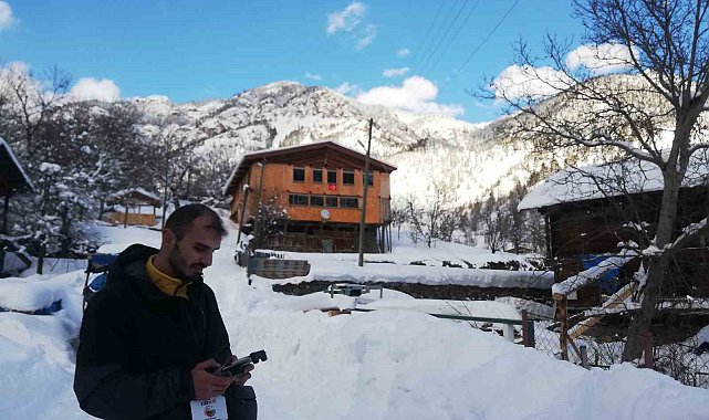 Sakin Şehir Şavşat'tan kartpostallık kar manzaraları