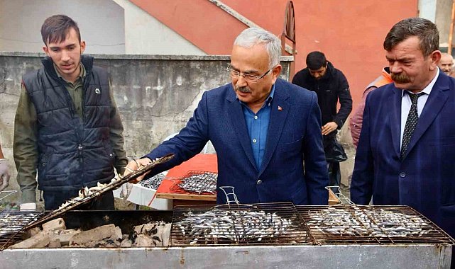 Sakin şehirde hamsi şenliği