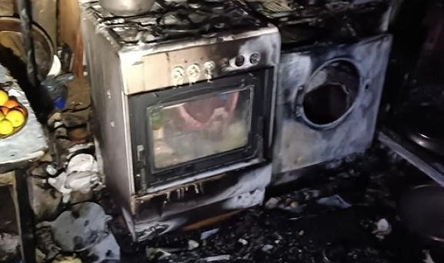 Samandağ'da çadır yangını çevreye sıçramadan kontrol altına alındı