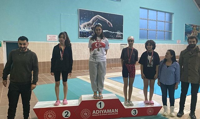 Samsatlı öğrenci yüzme kategorisinde birinci oldu