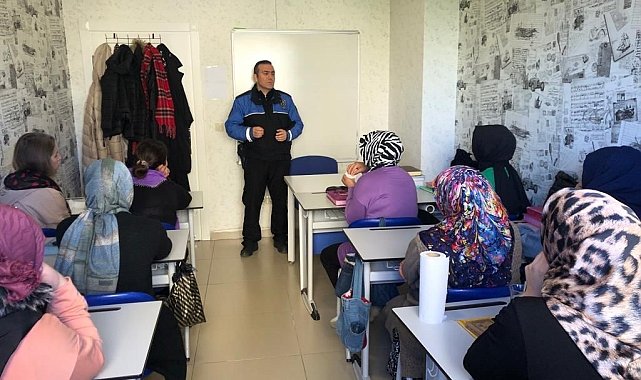 Samsun polisi suçlara karşı vatandaşları bilgilendirdi