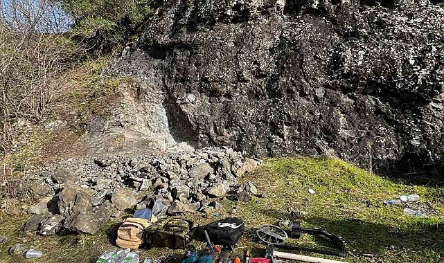 Samsun'da kaçak kazı yapan 4 kişi yakalandı