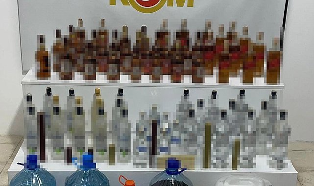 Samsun'da şişe ve bidonlarda sahte içki ele geçirildi