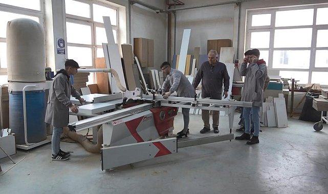Samsun'daki liseden 4,8 milyon TL ciro