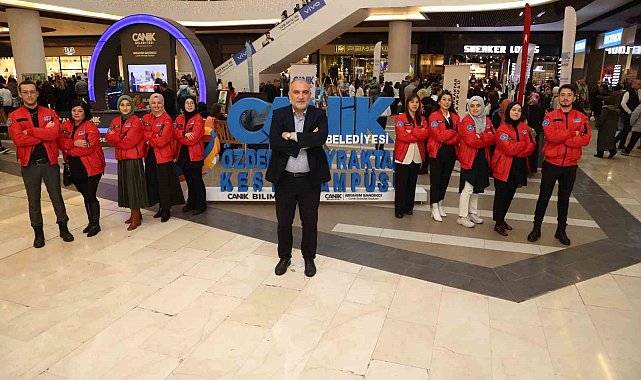 Sandıkçı: "Türkiye Yüzyılı'nda çağa yön veren nesilleri yetiştiriyoruz"