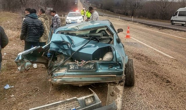 Şarampole devrilen Tofaş hurdaya döndü: 1 yaralı