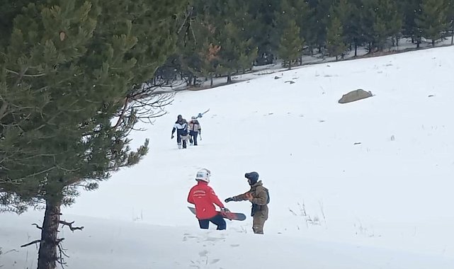 Sarıkamış'ta kaybolan İranlı kayakçıları JAK buldu
