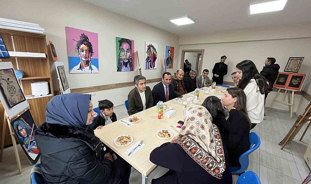 Sarıkamış'ta kütüphane açılışı yapıldı