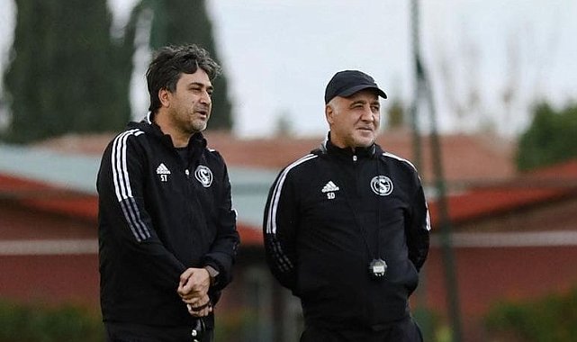 Sebahattin Tekin: "Azerbaycan'ın futbol ülkesi olma yolunda ilerlediğini düşünüyorum"