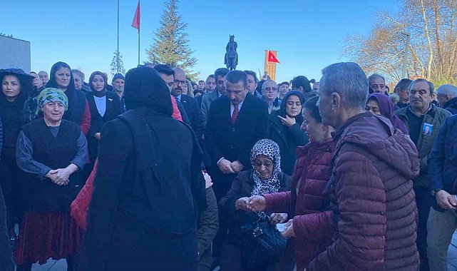 Sefer Ayyıldız için Valilik önünde tören düzenlendi